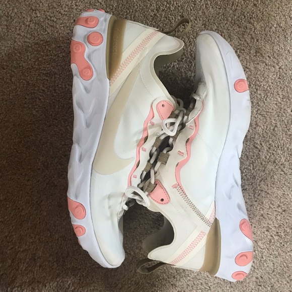 Nike Reacts women’s size 9 - Picture 2 of 5